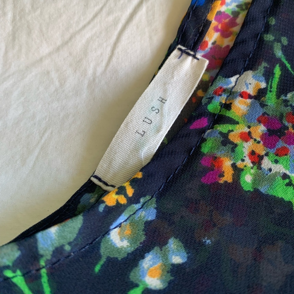 Women’s Medium Blue Floral HighLow Tank